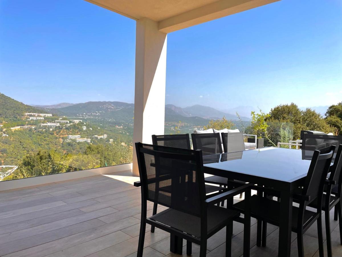 Hébergement de vacances villa I Cresti proche centre ville et plages Ajaccio (Corsica)