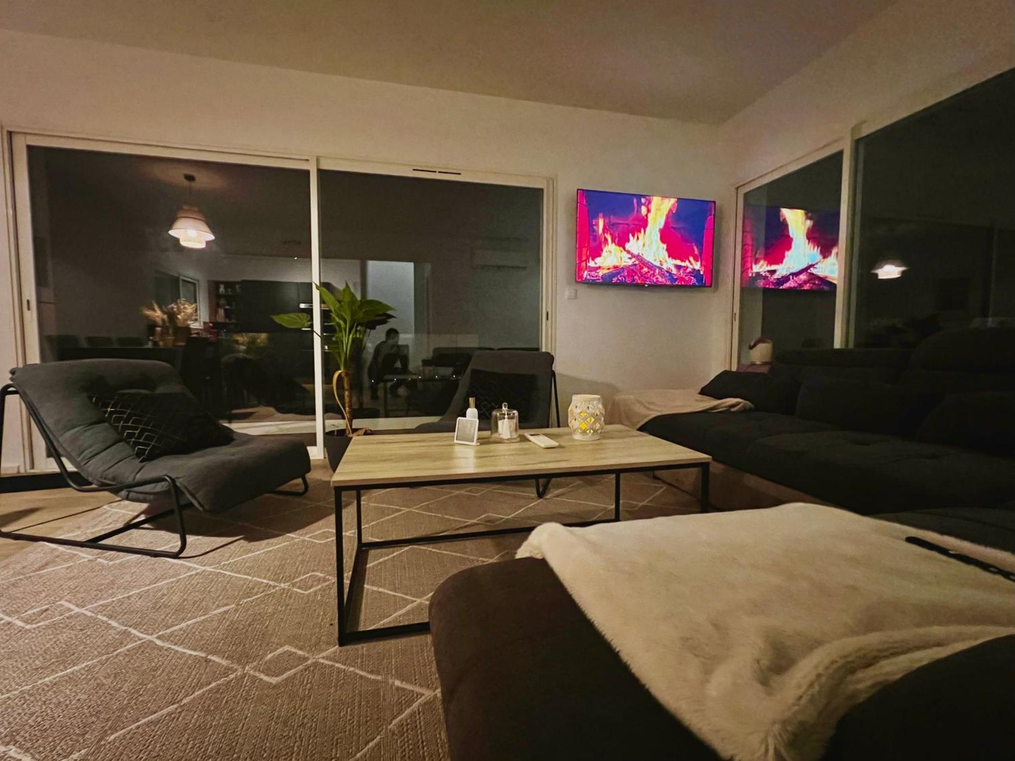 villa I Cresti proche centre ville et plages Hébergement de vacances *